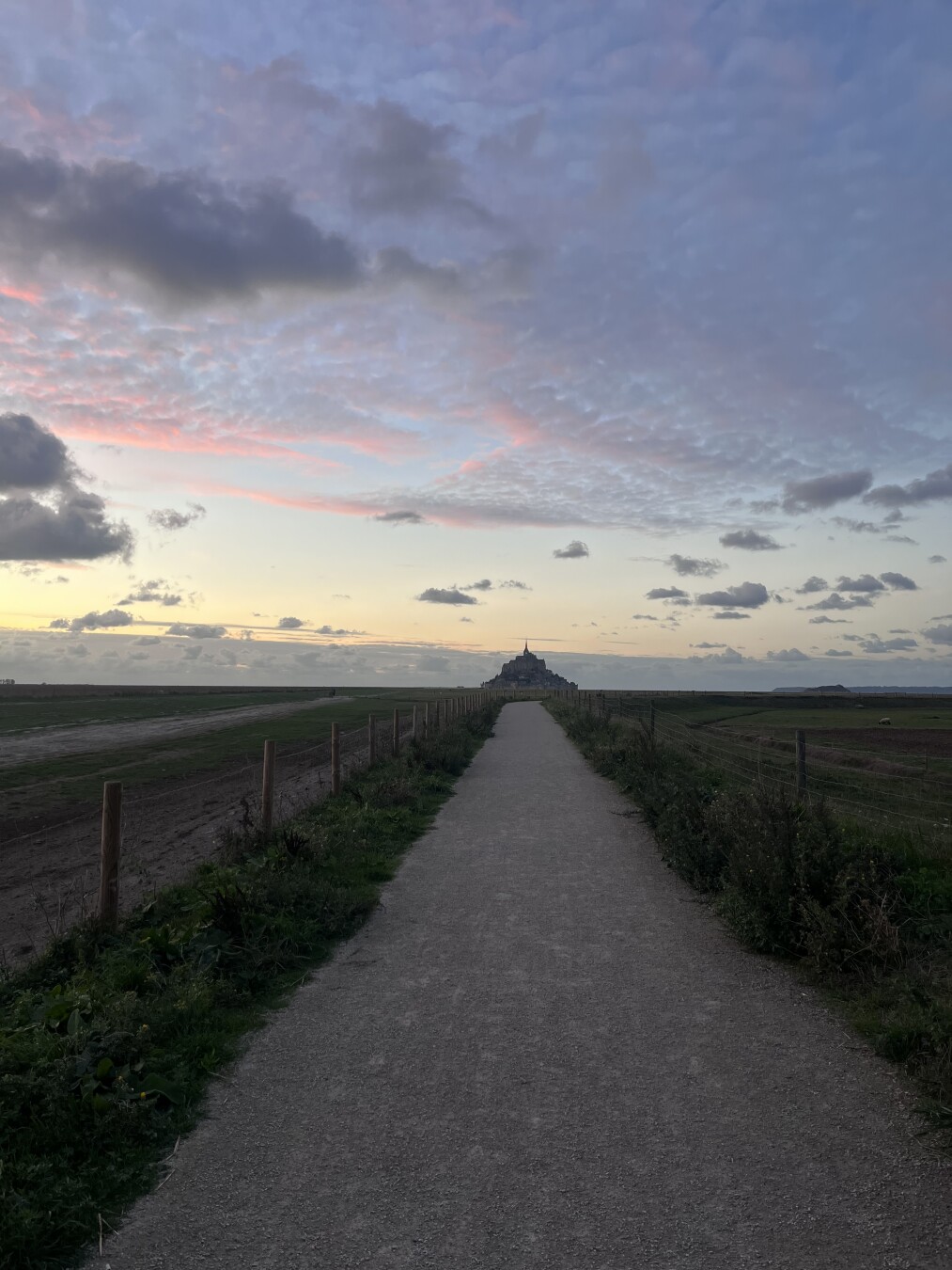 Arrivé au mont. De treinbenen losdribbelen. #lemontstmichel #bayman #enroutepourbayman #triathlon
